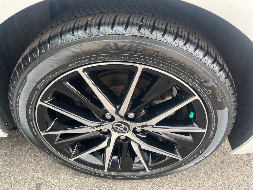 Toyota Camry SE Auto (Natl) 2022