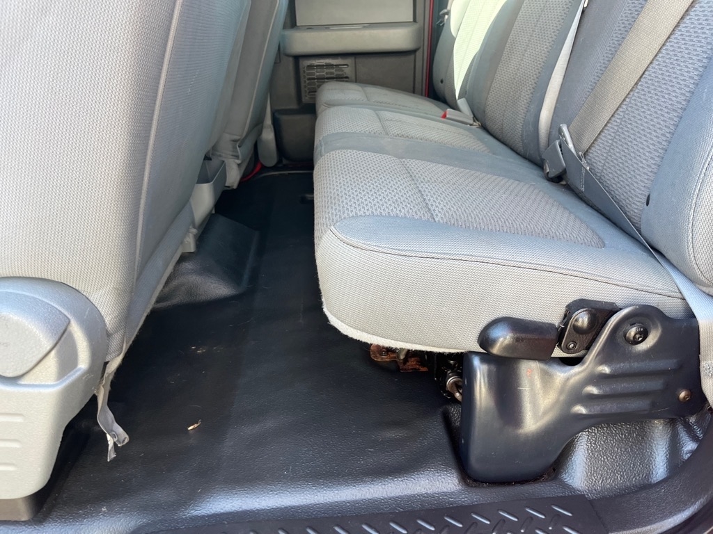 Ford F-150 4WD SuperCab 145" XL 2011