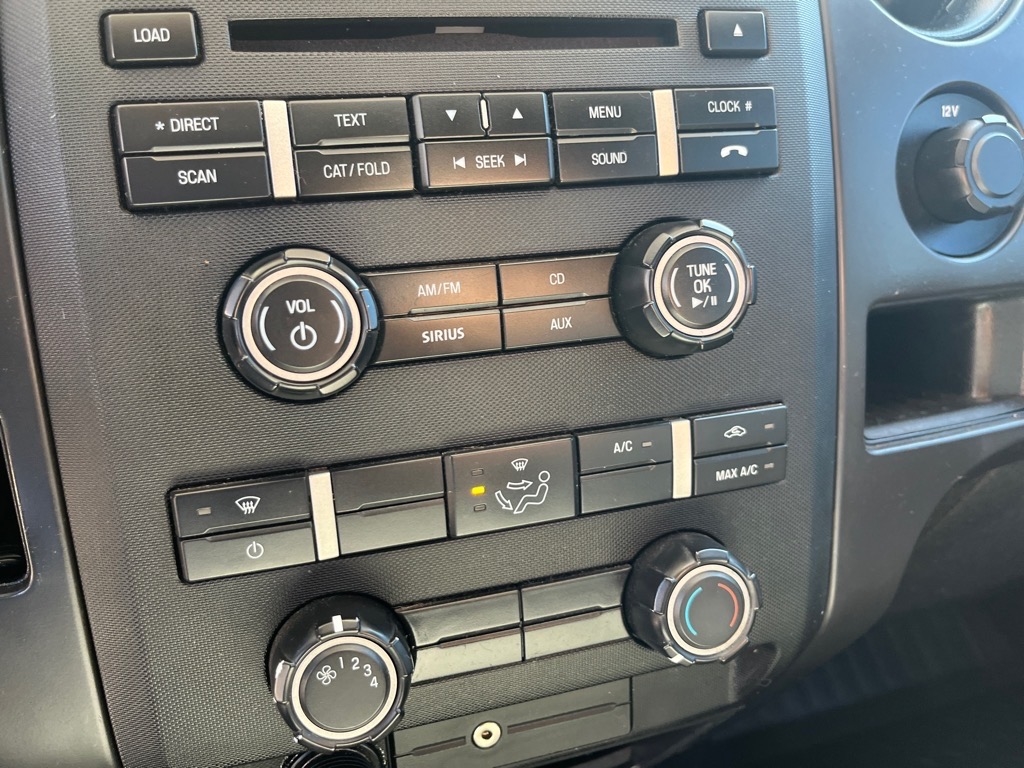 Ford F-150 4WD SuperCab 145" XL 2011