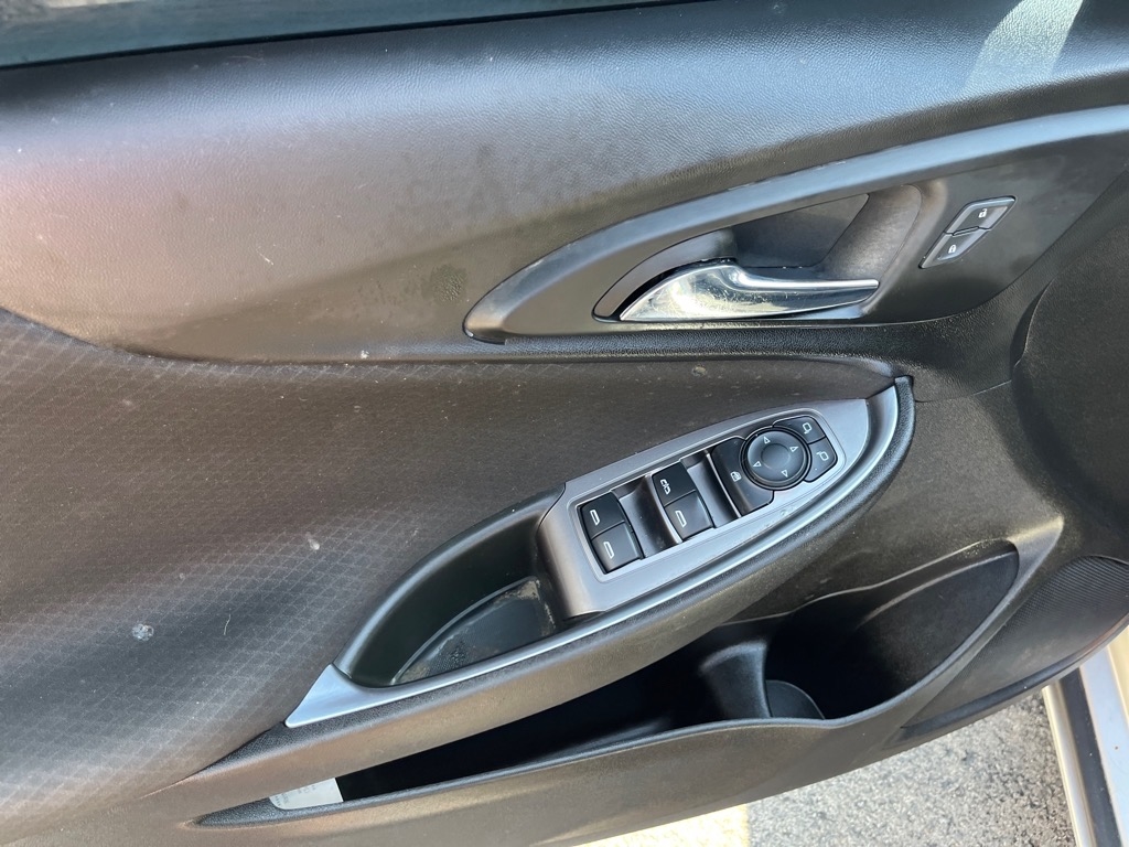 Chevrolet Malibu 4dr Sdn LT 2021