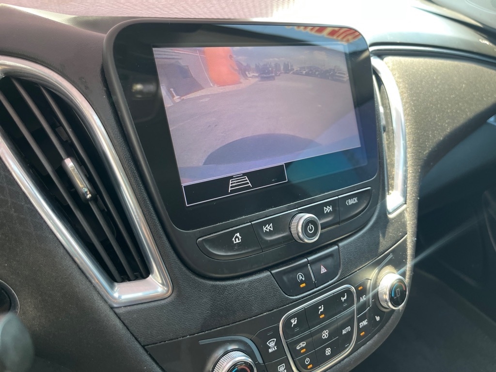 Chevrolet Malibu 4dr Sdn LT 2021