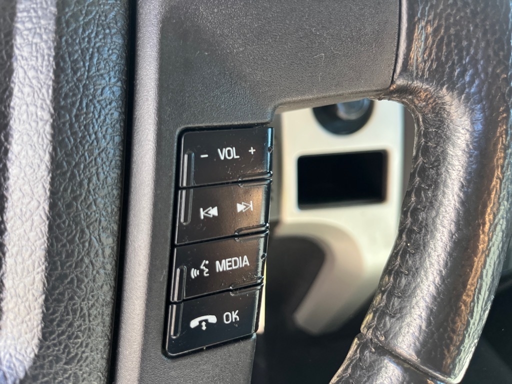 Ford F-150 4WD SuperCab 145" XL 2012