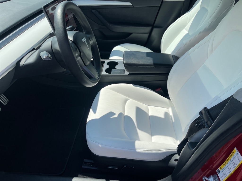 Tesla Model 3  2023