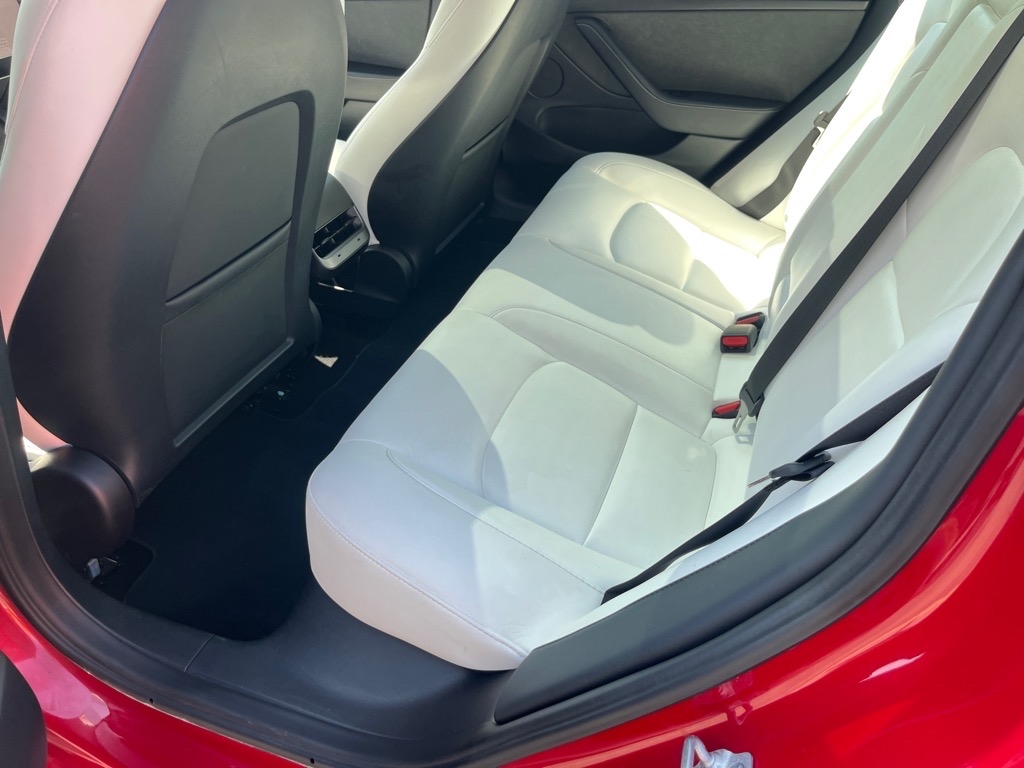 Tesla Model 3  2023