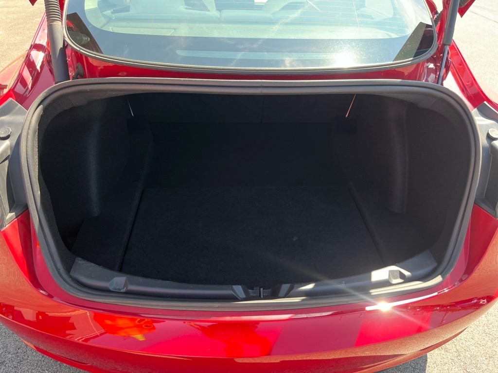 Tesla Model 3  2023