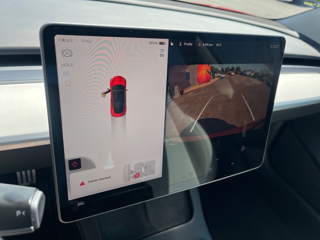 Tesla Model 3  2023