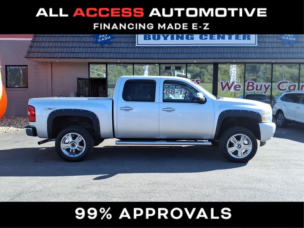2012 Chevrolet Silverado 1500 4WD Crew Cab 143.5" LTZ