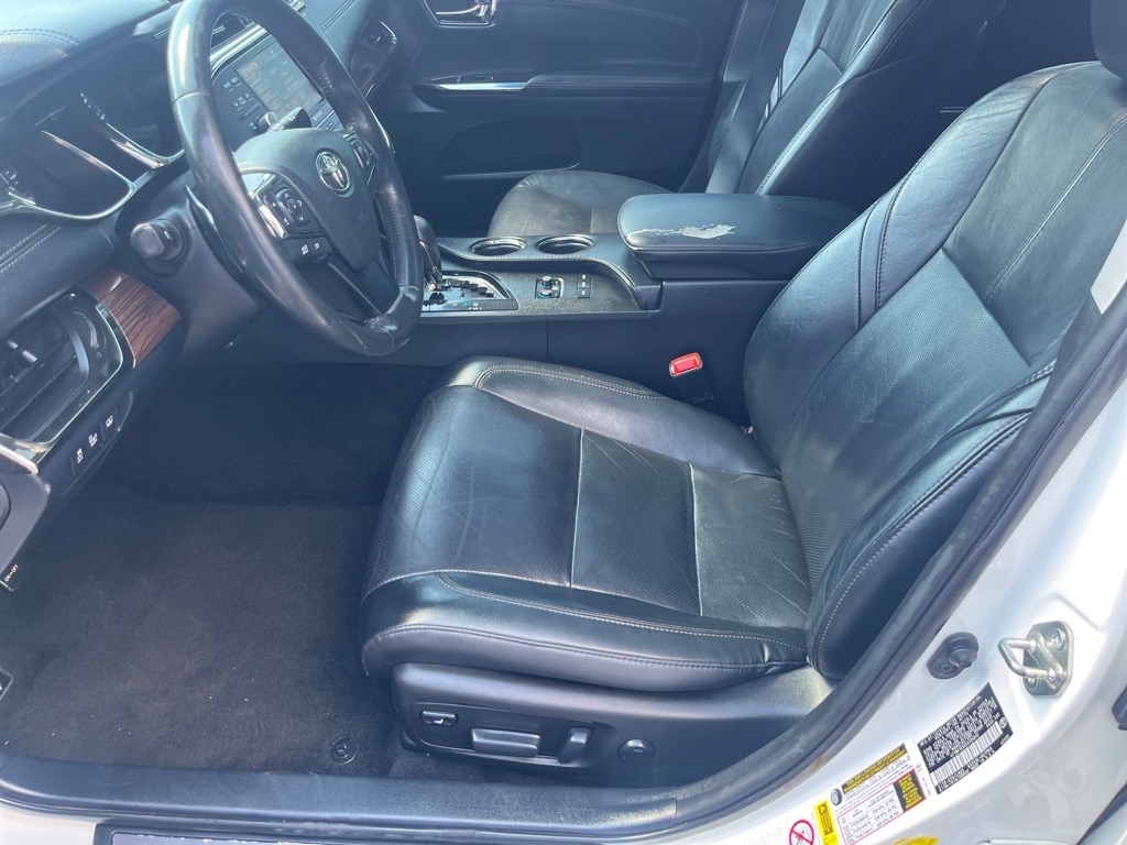 Toyota Avalon 4dr Sdn Limited (Natl) 2014