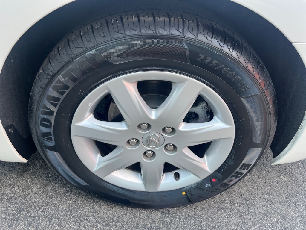 Toyota Avalon 4dr Sdn Limited (Natl) 2014