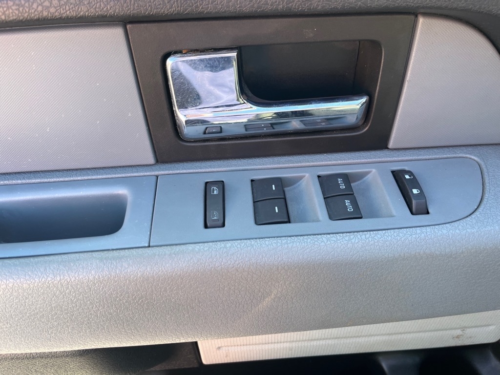 Ford F-150 4WD SuperCab 145" XLT 2012