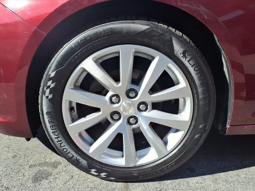 2015 Chevrolet Malibu LTZ photo 4