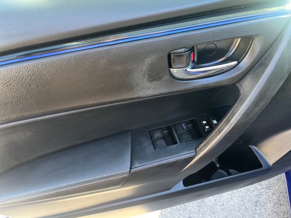 Toyota Corolla L CVT (Natl) 2017