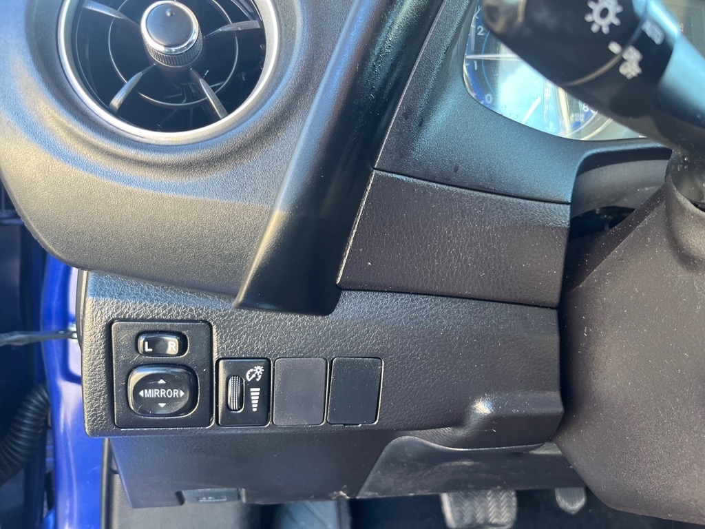 Toyota Corolla L CVT (Natl) 2017