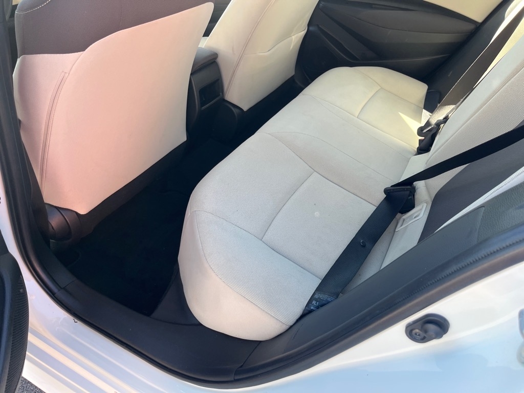 Toyota Corolla LE CVT (Natl) 2021