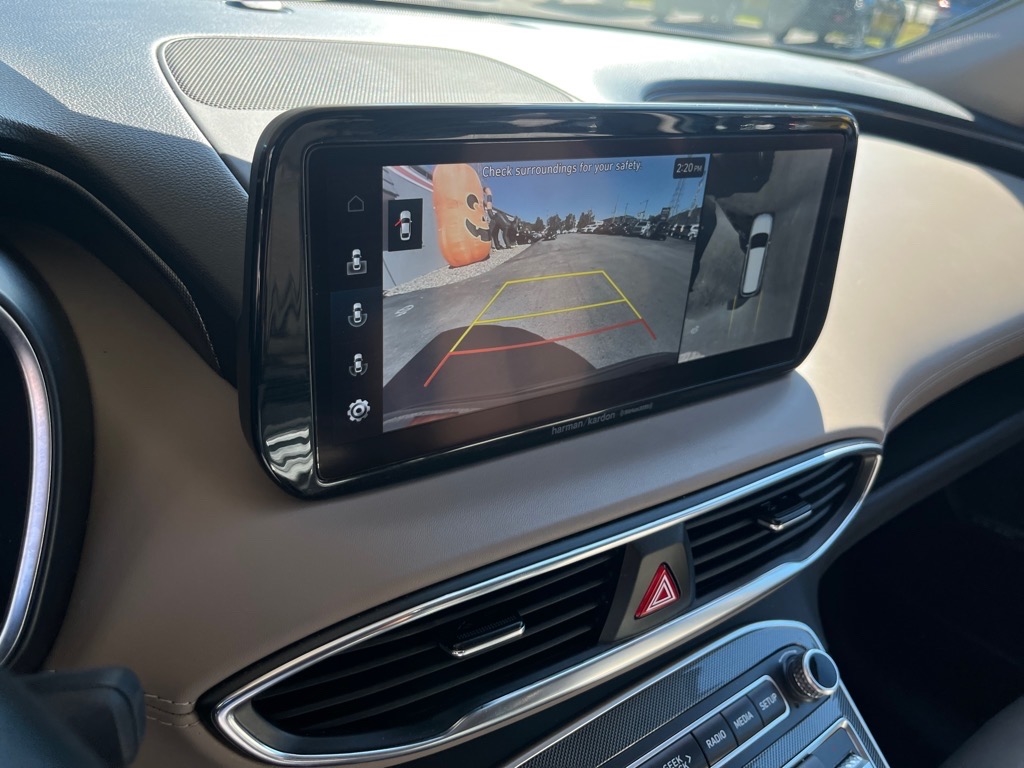 Hyundai Santa Fe SEL FWD 2023