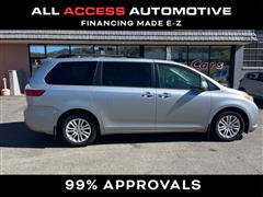 2017 Toyota Sienna  2017 Toyota Sienna