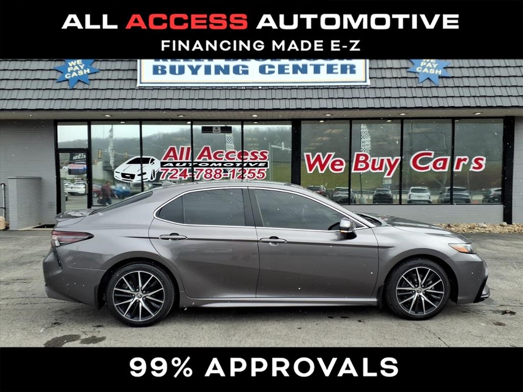 2022 Toyota Camry SE Auto AWD (Natl)