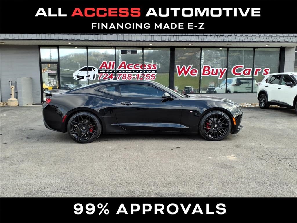 2017 Chevrolet Camaro 2dr Cpe 2LT