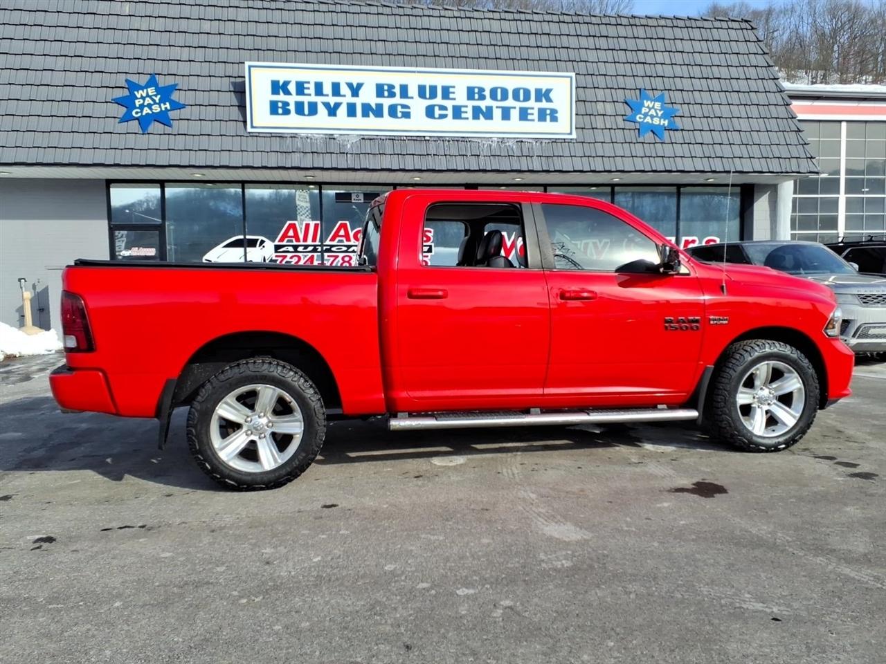2016 RAM 1500 4WD Crew Cab 140.5" Sport