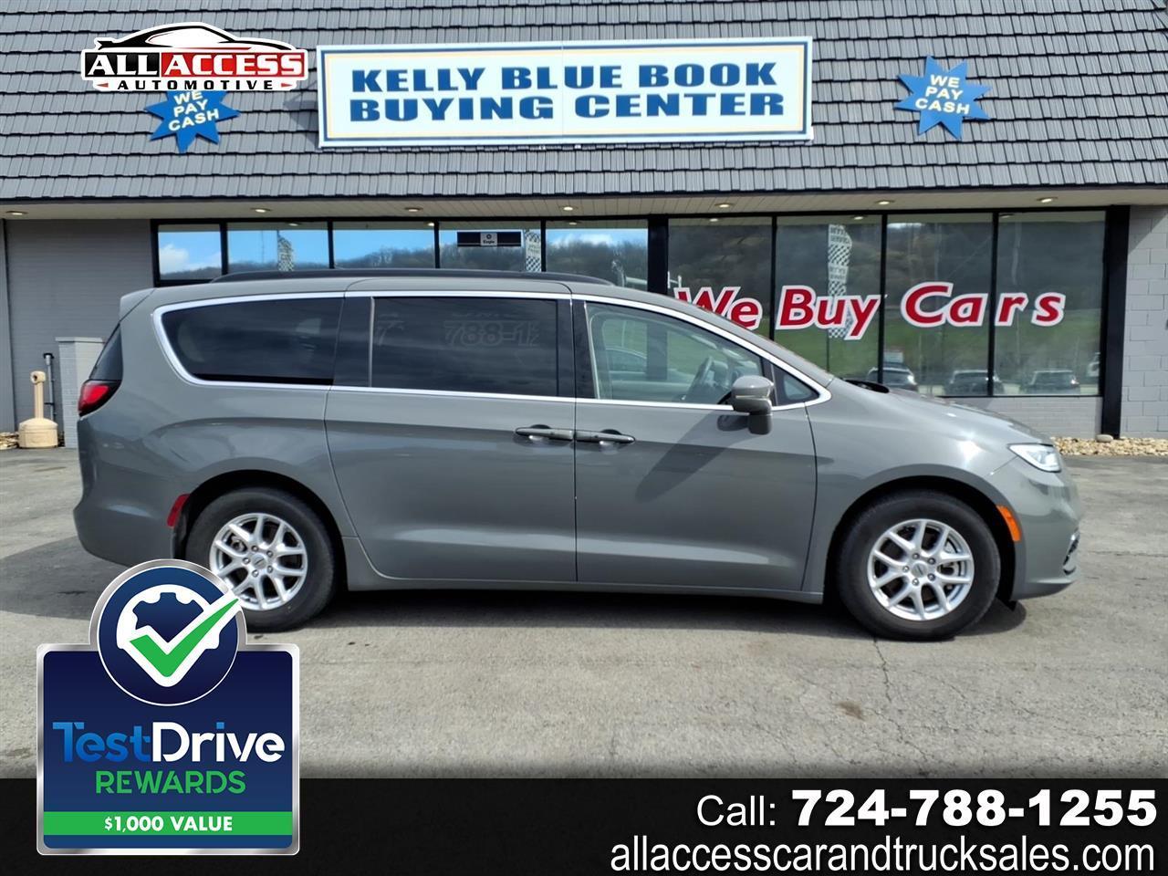 2022 Chrysler Pacifica Touring L FWD