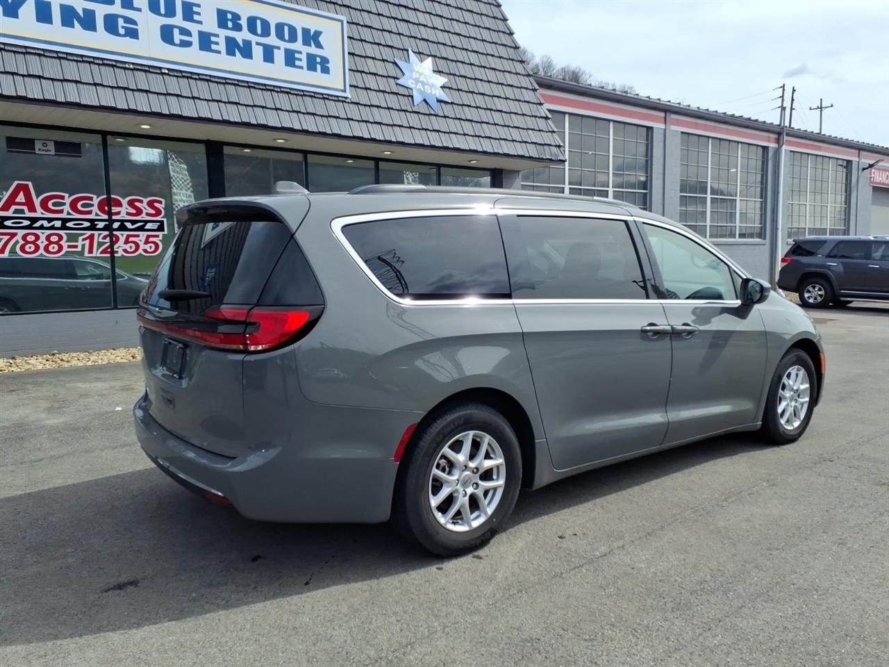 Vehicle Image 2