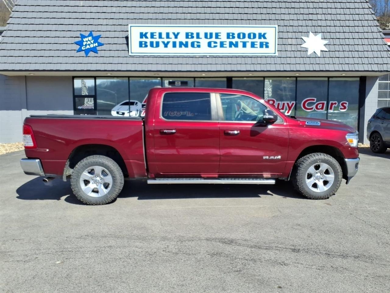 2020 RAM 1500 Big Horn 4x4 Crew Cab 5'7" Box