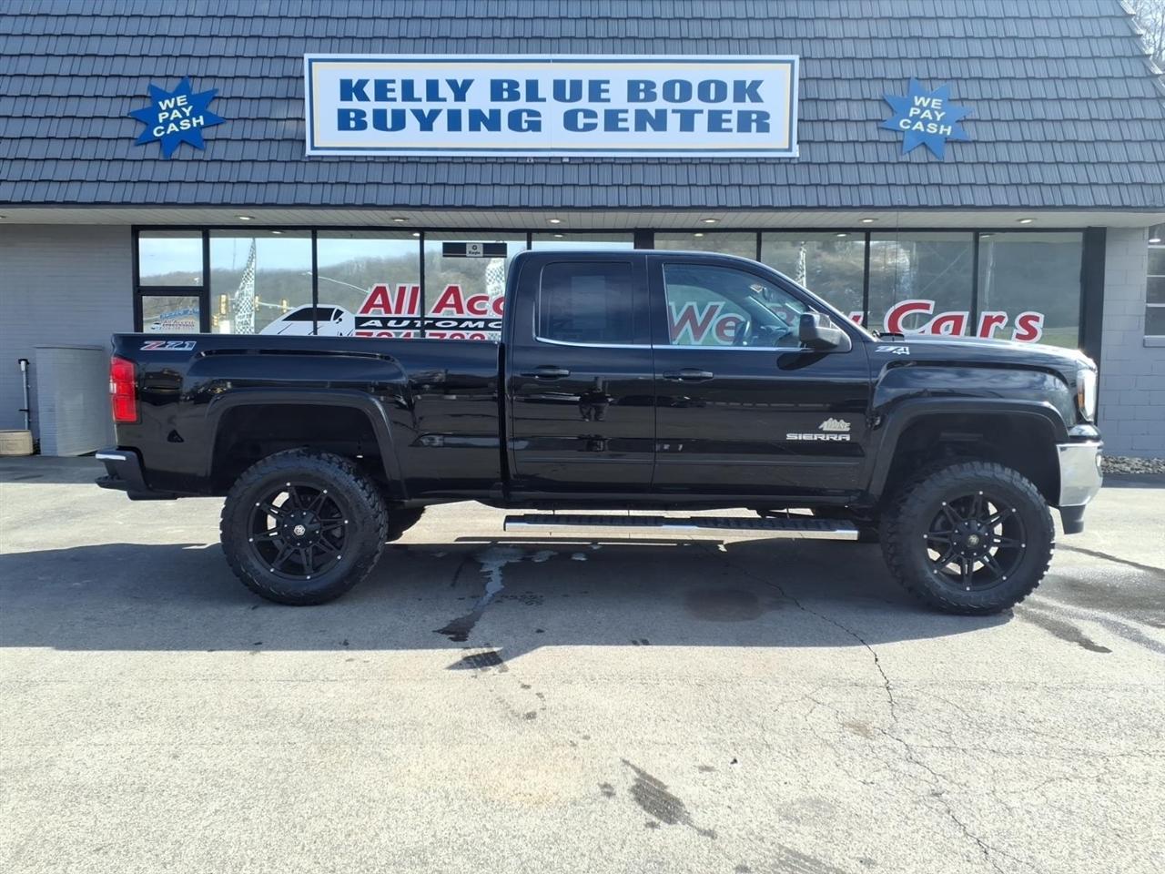 2017 GMC Sierra 1500 4WD Double Cab 143.5" SLE