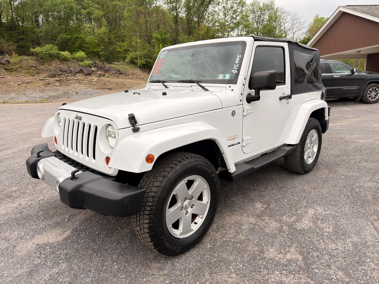 Jeep Wrangler 4WD 2dr Sahara 2012