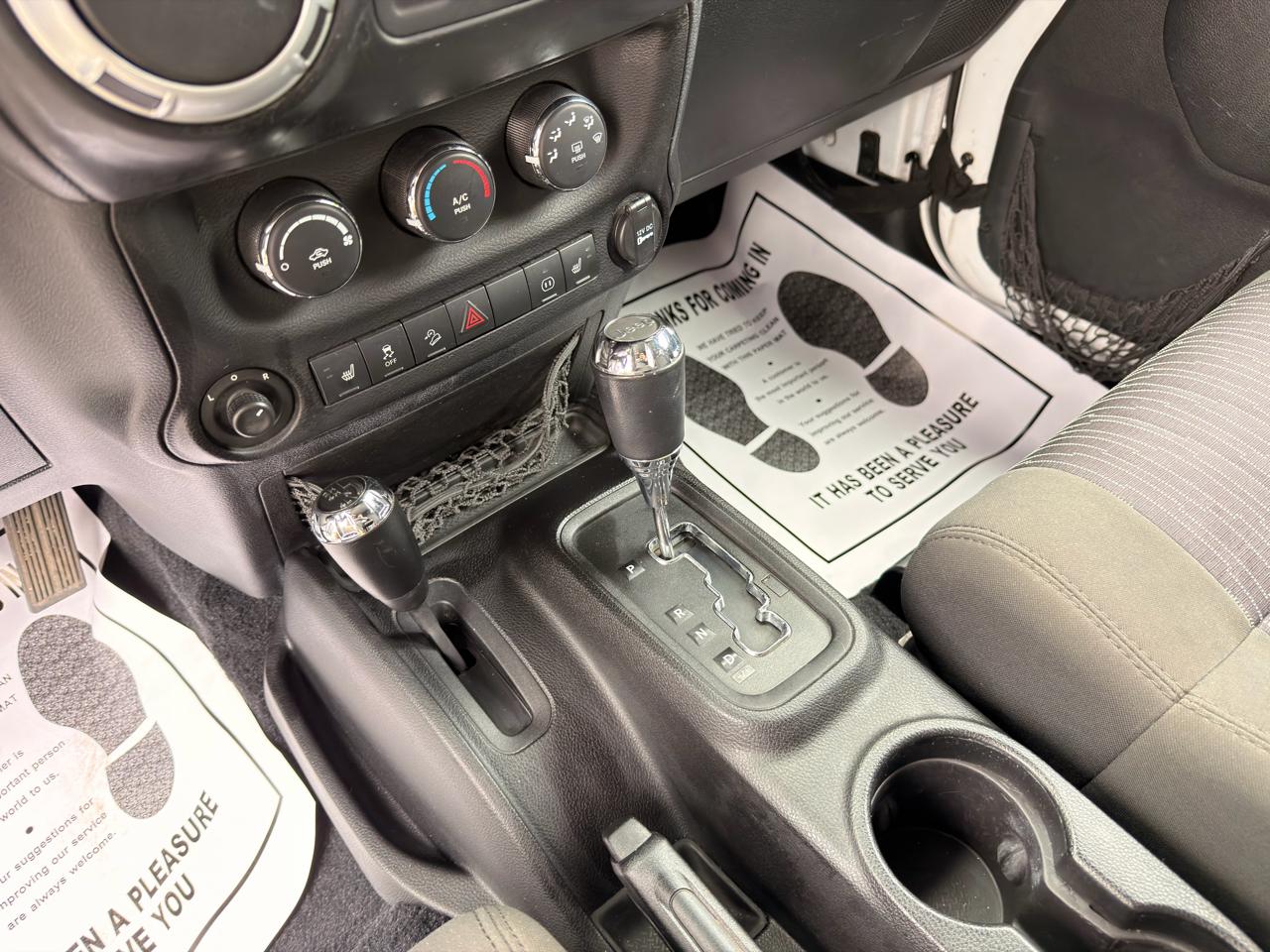 Jeep Wrangler 4WD 2dr Sahara 2012