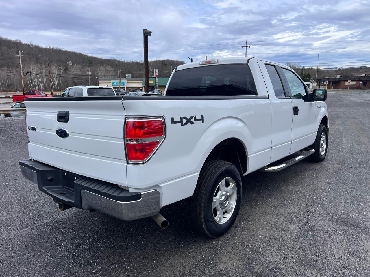 Ford F-150 4WD SuperCab 145" XLT 2010