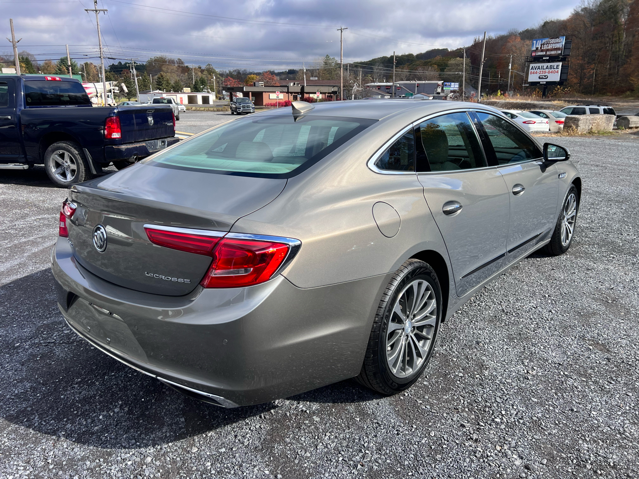 Buick LaCrosse 4dr Sdn Premium FWD 2017 Buick LaCrosse 4dr Sdn Premium FWD 2017