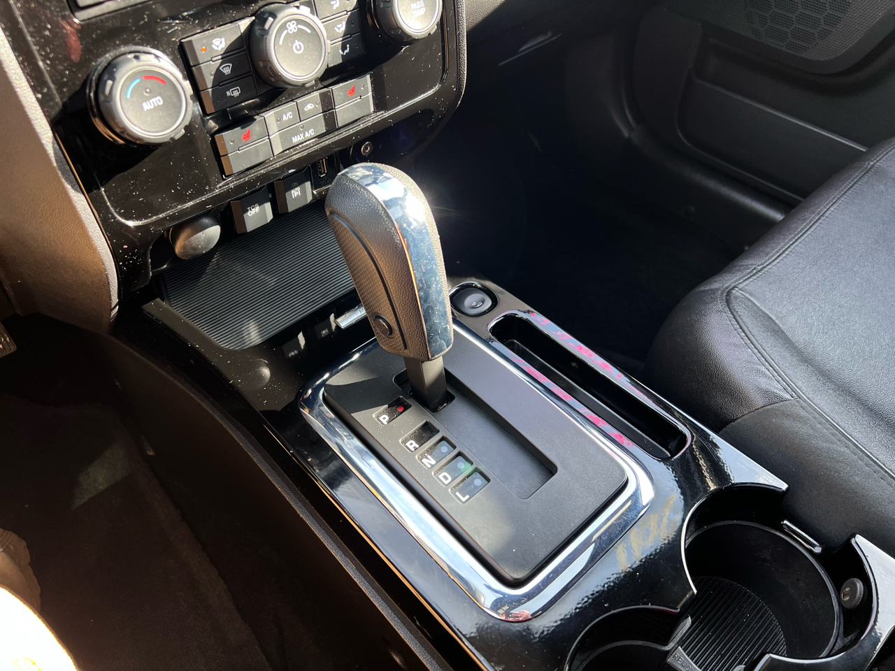 Ford Escape 4WD 4dr Limited 2011