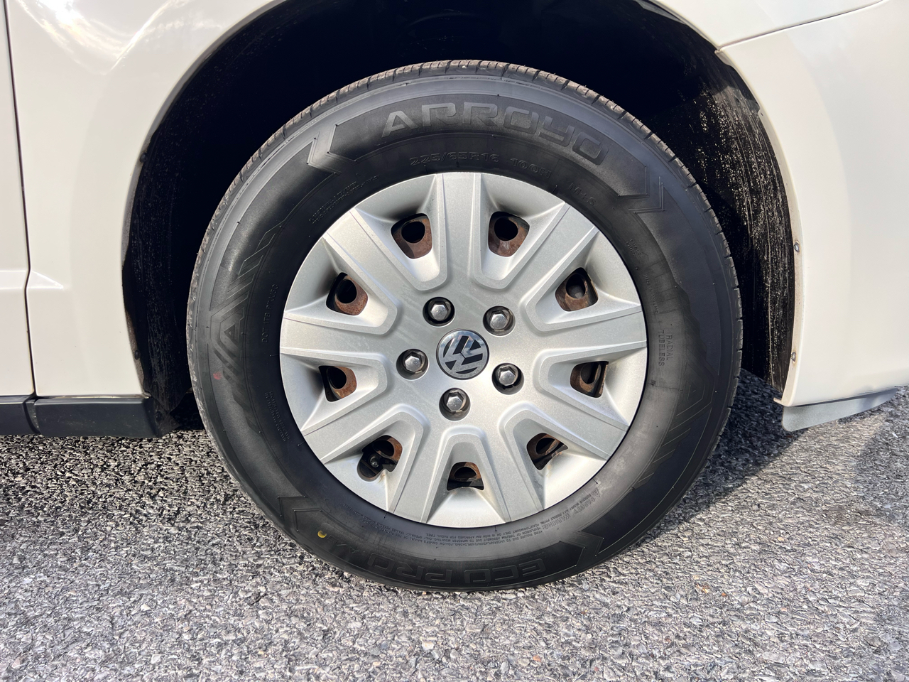 Volkswagen Routan 4dr Wgn S 2012