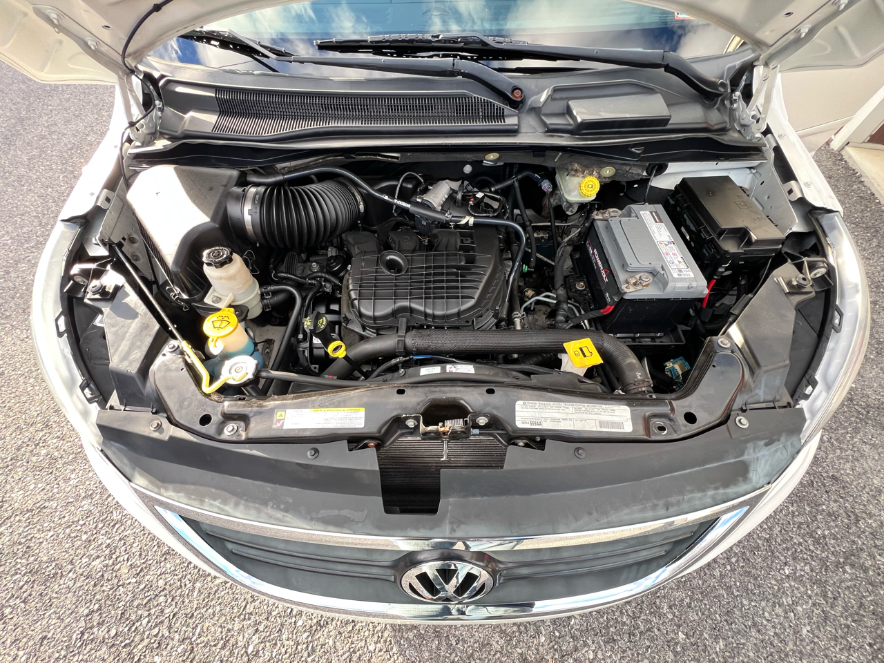 Volkswagen Routan 4dr Wgn S 2012