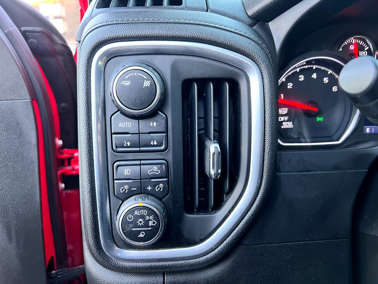 Chevrolet Silverado 1500 4WD Double Cab 147" RST 2019