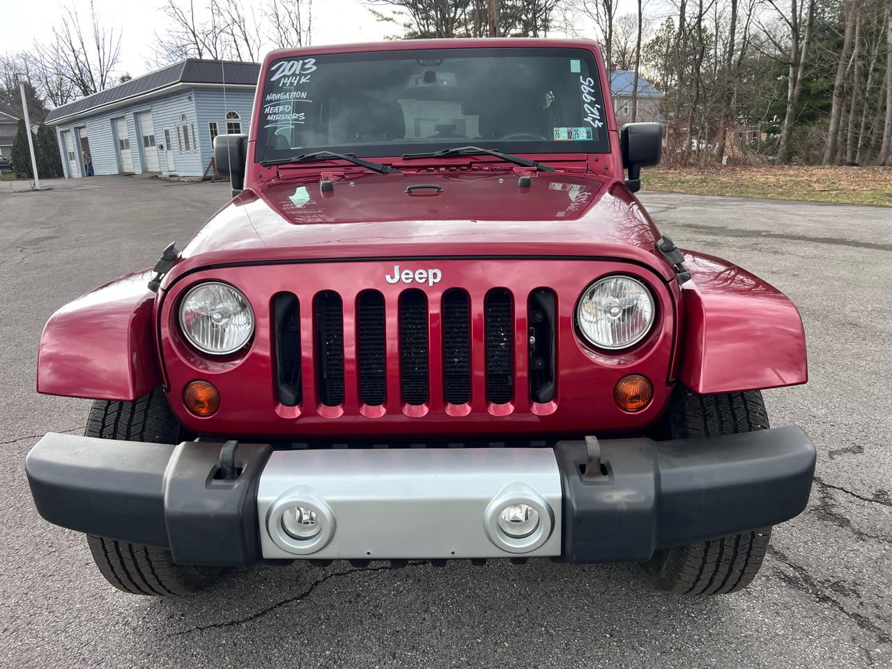 Jeep Wrangler Unlimited 4WD 4dr Sahara 2013