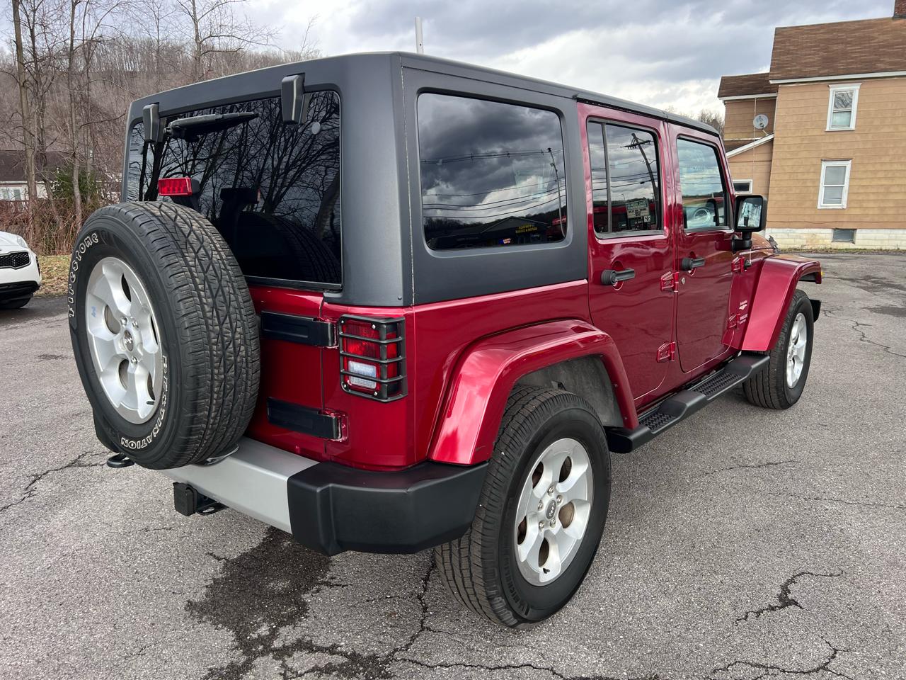 Jeep Wrangler Unlimited 4WD 4dr Sahara 2013