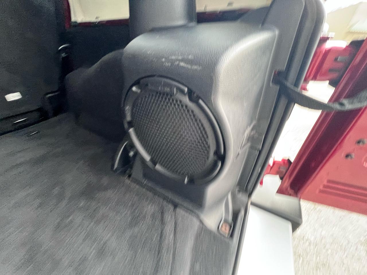 Jeep Wrangler Unlimited 4WD 4dr Sahara 2013