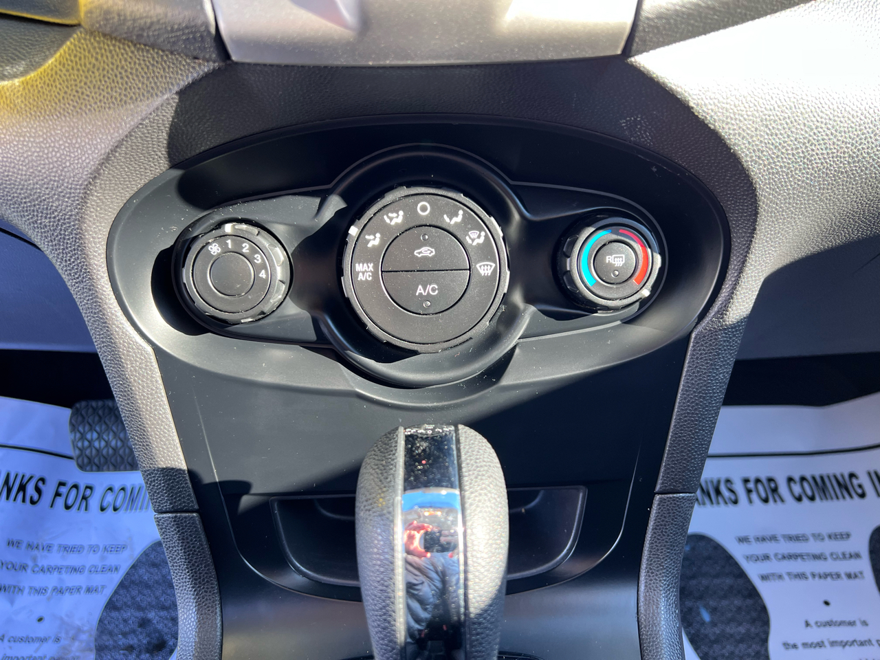 Ford Fiesta 5dr HB SE 2011