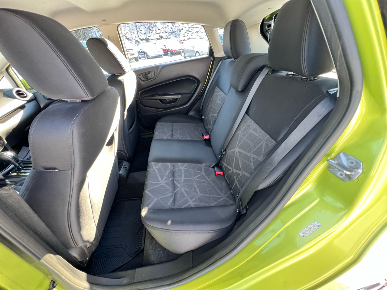 Ford Fiesta 5dr HB SE 2011