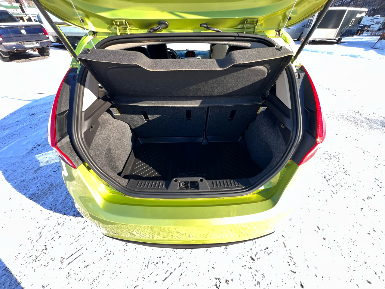 Ford Fiesta 5dr HB SE 2011