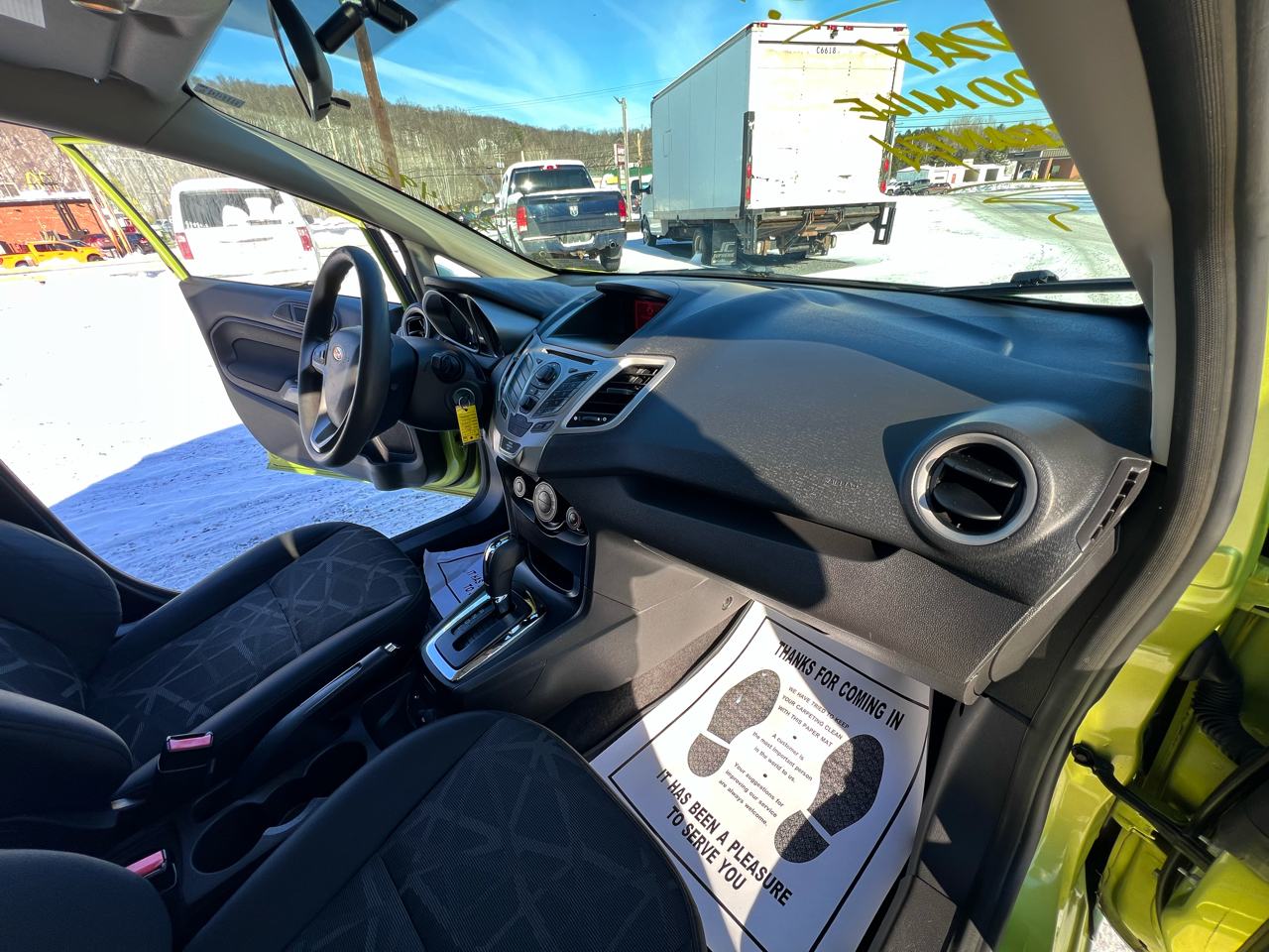 Ford Fiesta 5dr HB SE 2011