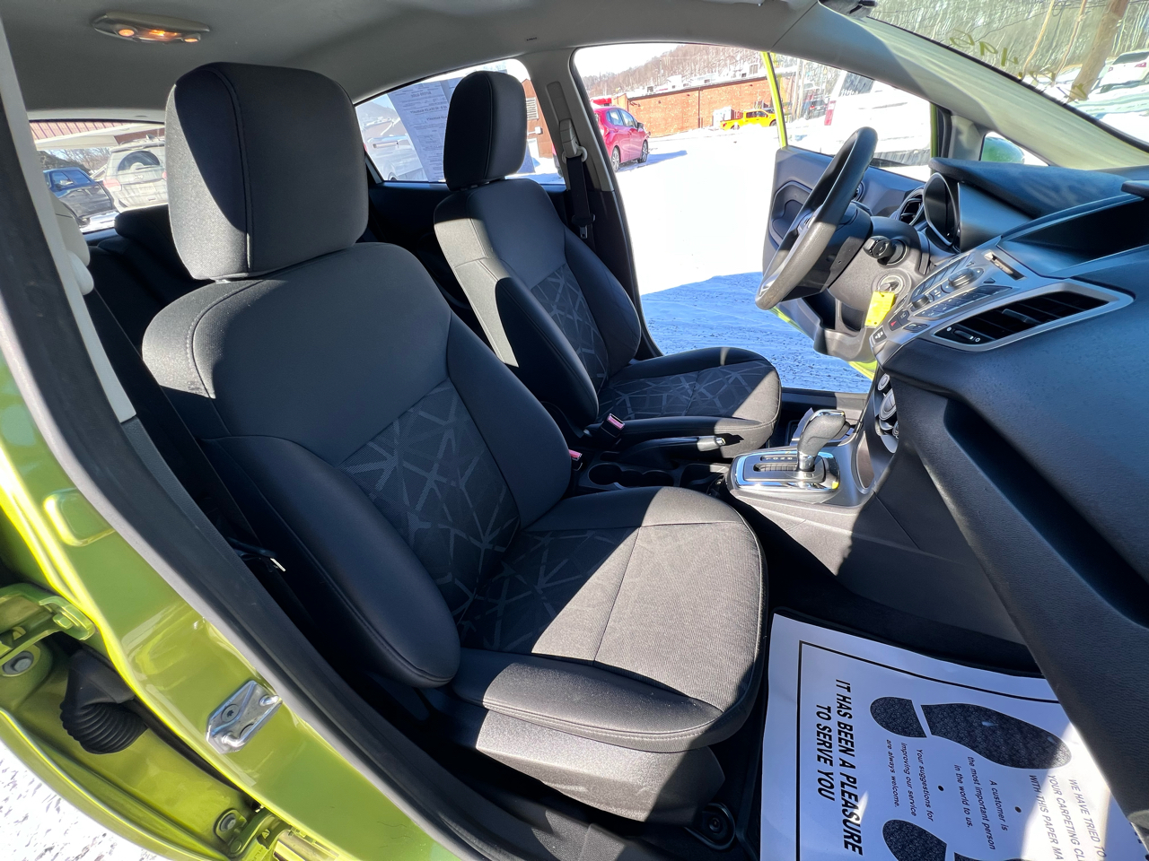 Ford Fiesta 5dr HB SE 2011