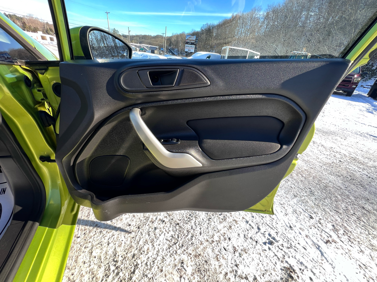 Ford Fiesta 5dr HB SE 2011