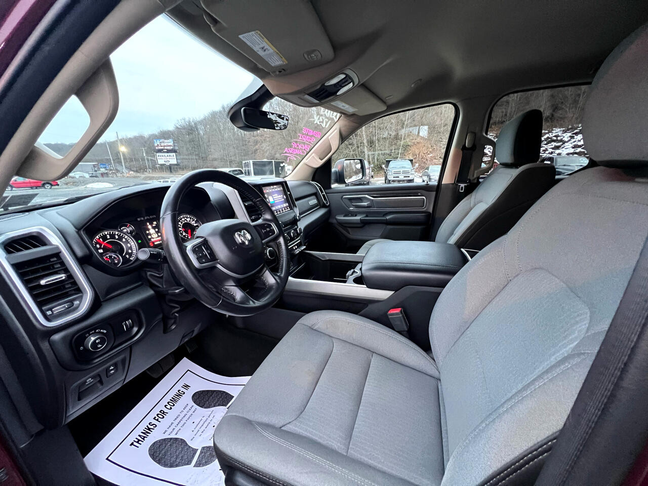 RAM 1500 Big Horn 4x4 Quad Cab 6'4" Box 2020