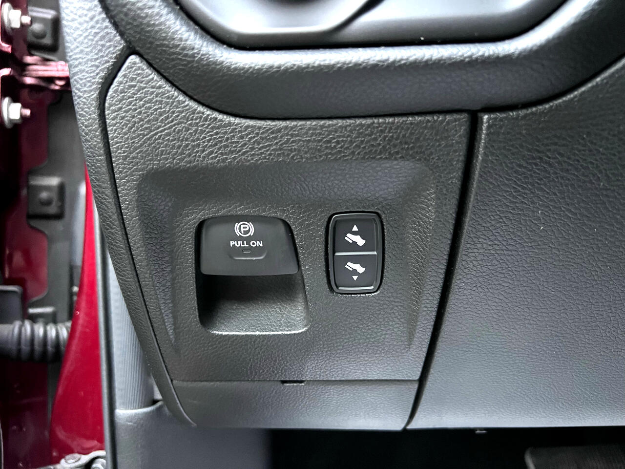 RAM 1500 Big Horn 4x4 Quad Cab 6'4" Box 2020