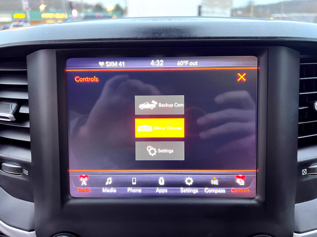 RAM 1500 Big Horn 4x4 Quad Cab 6'4" Box 2020