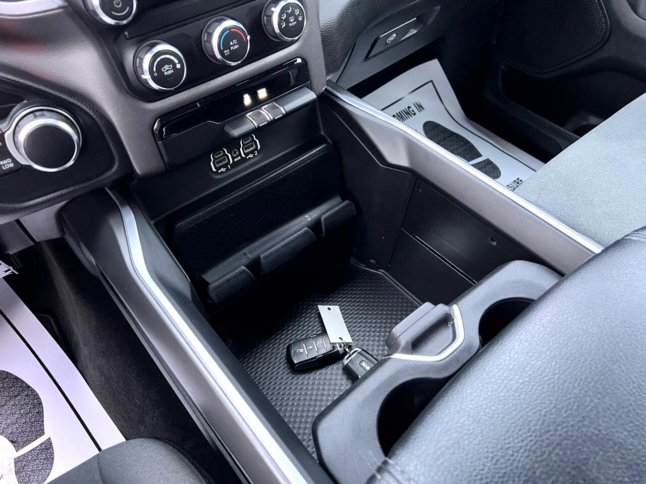 RAM 1500 Big Horn 4x4 Quad Cab 6'4" Box 2020