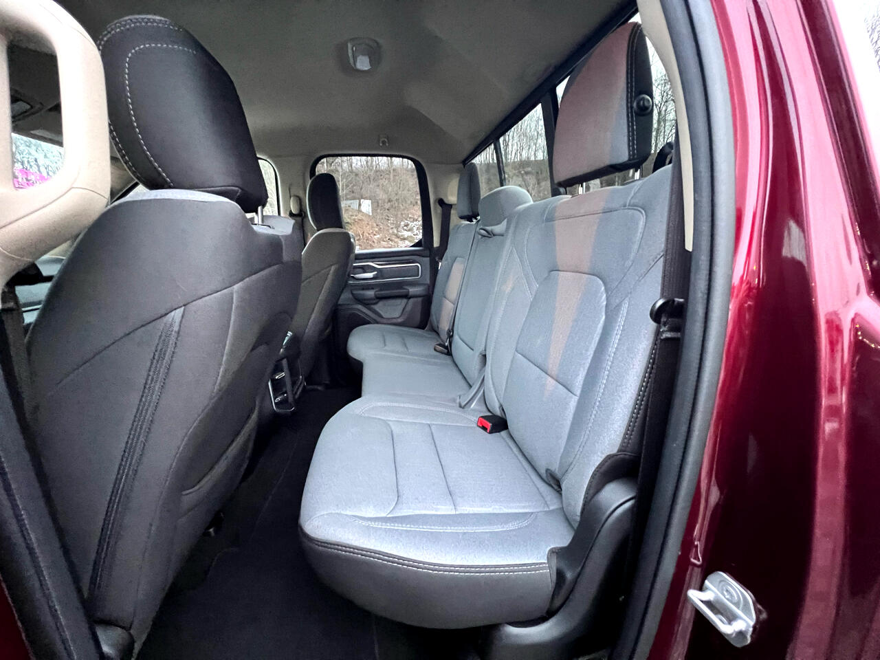 RAM 1500 Big Horn 4x4 Quad Cab 6'4" Box 2020