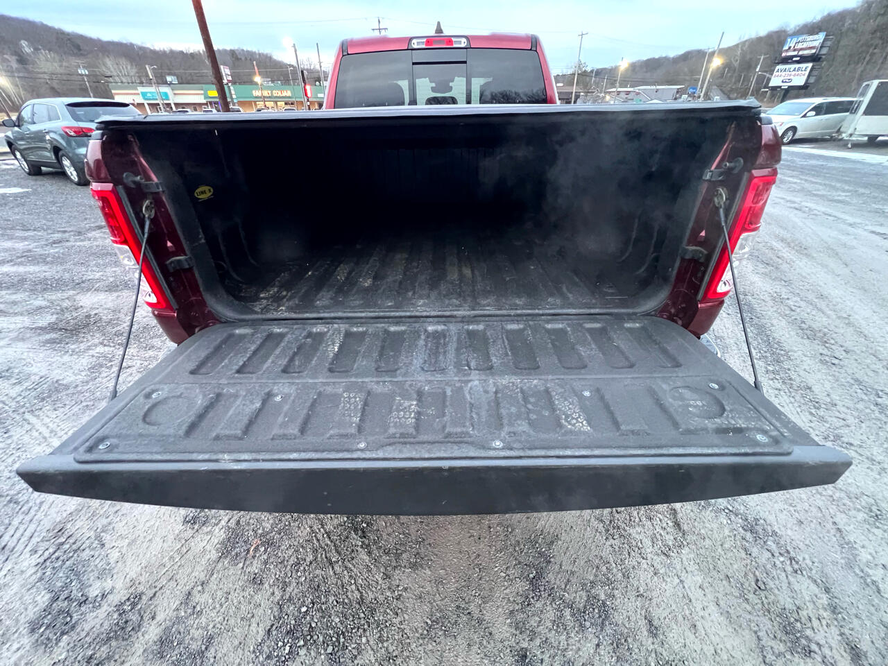 RAM 1500 Big Horn 4x4 Quad Cab 6'4" Box 2020
